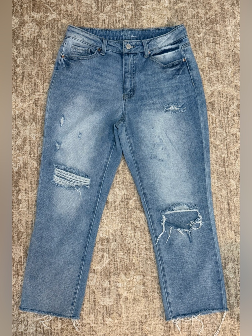 NWOT Time and Tru high rise jeans size 10 💙